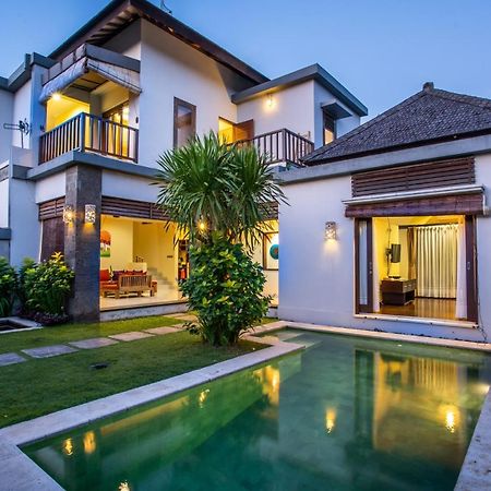 Villa Nadya Семиньяк Экстерьер фото